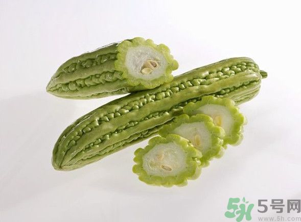 茉莉花綠茶加苦瓜能減肥嗎？茉莉花和苦瓜泡水喝嗎？