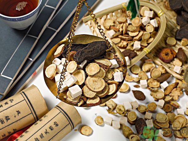 茯苓和苦丁茶能一起泡嗎？茯苓可以和苦丁茶一起喝嗎？