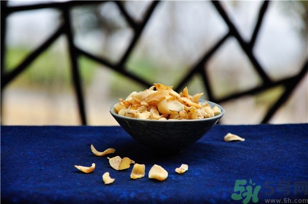 硫磺熏過的百合能吃嗎？如何辨別硫磺熏過的百合？