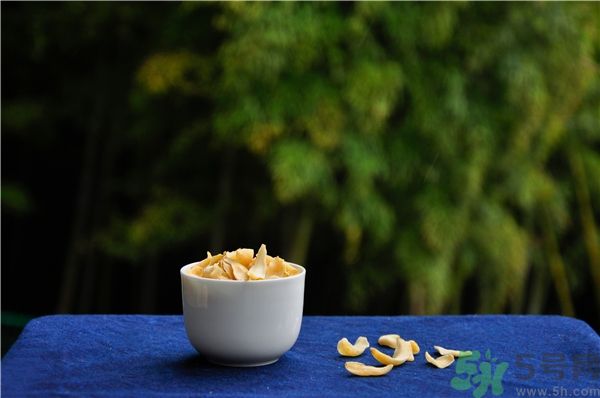 硫磺熏過的百合能吃嗎？如何辨別硫磺熏過的百合？