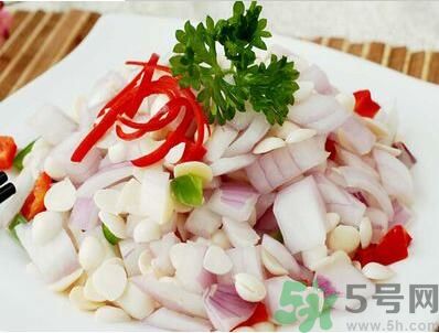 洋蔥可以生吃嗎？洋蔥生吃有什么好處？