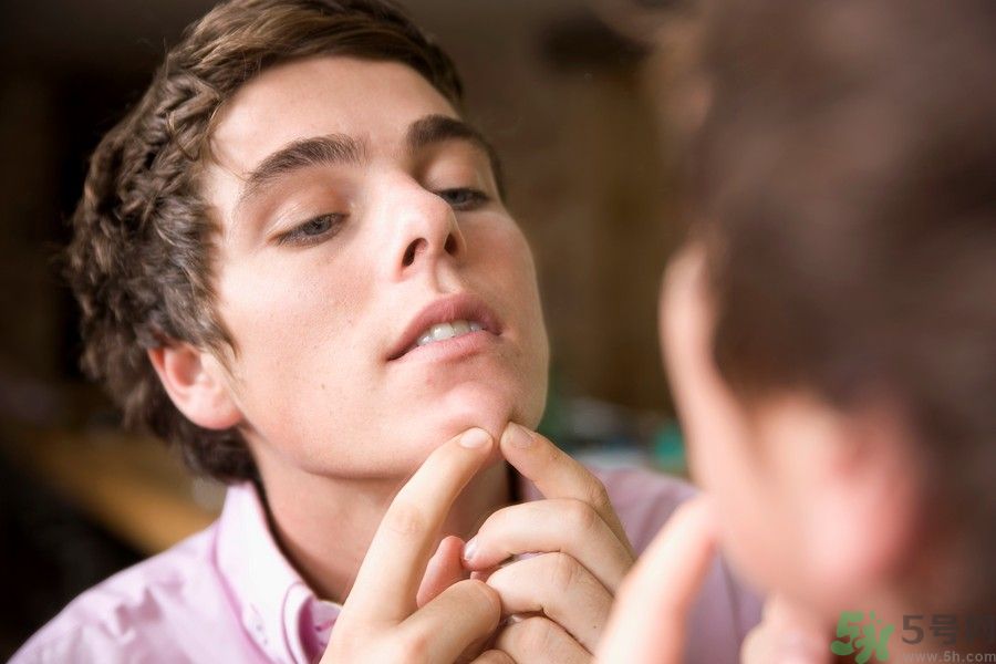 黑頭和螨蟲是一樣嗎？黑頭和螨蟲有什么區(qū)別？