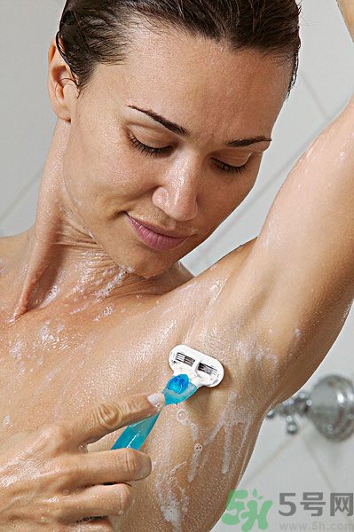 腋下角質(zhì)層怎么去除？如何清除腋下角質(zhì)層？