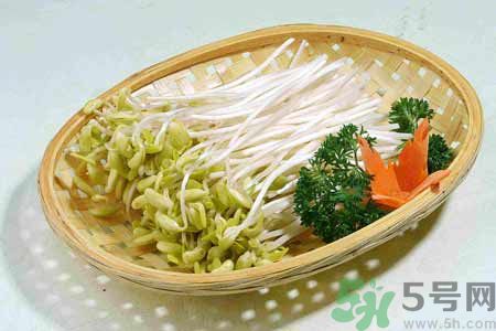 炒豆芽菜欠火候可以吃嗎？炒豆芽菜沒熟可以吃嗎？