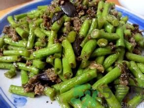 豆角沒熟可以吃嗎？吃沒熟的豆角會中毒嗎？