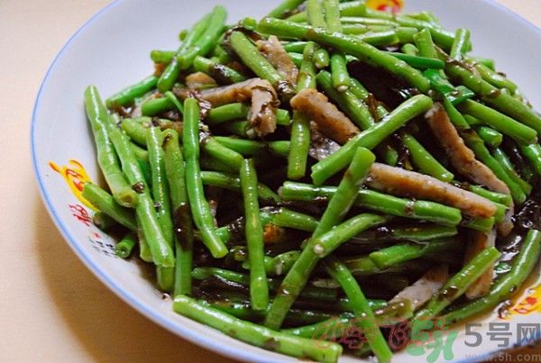 豆角沒熟可以吃嗎？吃沒熟的豆角會中毒嗎？