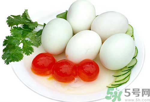 吃咸鴨蛋會(huì)上火嗎？吃咸鴨蛋可以降火嗎？