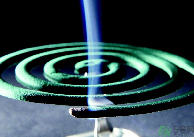 點(diǎn)蚊香會(huì)中毒嗎？蚊香中毒的癥狀是什么樣？