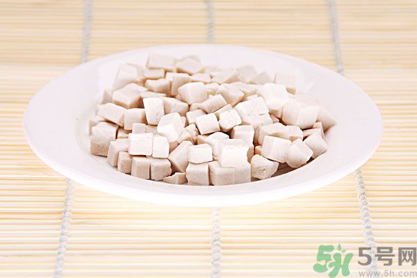 夏天吃茯苓好嗎？夏天吃茯苓有什么好處？