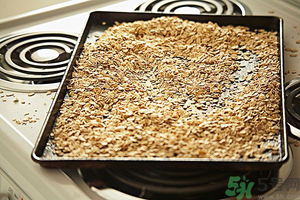 夏天吃燕麥好嗎？夏天吃燕麥有什么好處？