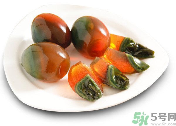 苦瓜和皮蛋一起吃能降火嗎？苦瓜能和皮蛋一起吃嗎？