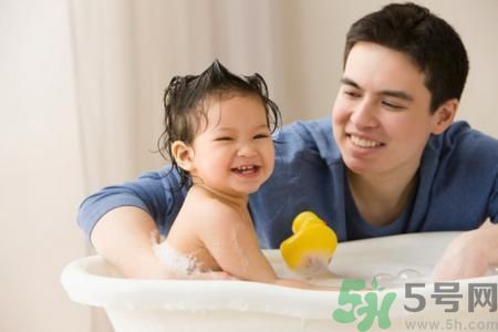 悅詩風吟悅享美肌松木香氛沐浴露怎么樣？悅詩風吟悅享美肌松木香氛沐浴露好用嗎？