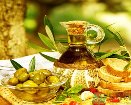橄欖調(diào)和油比普通調(diào)和油好嗎？橄欖調(diào)和油好嗎？