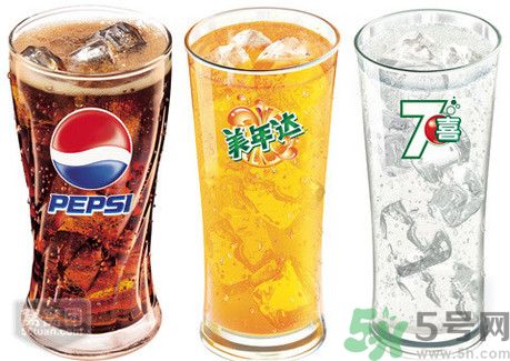 嗓子發(fā)炎可以喝可樂(lè)嗎？嗓子發(fā)炎喝可樂(lè)會(huì)怎么樣？