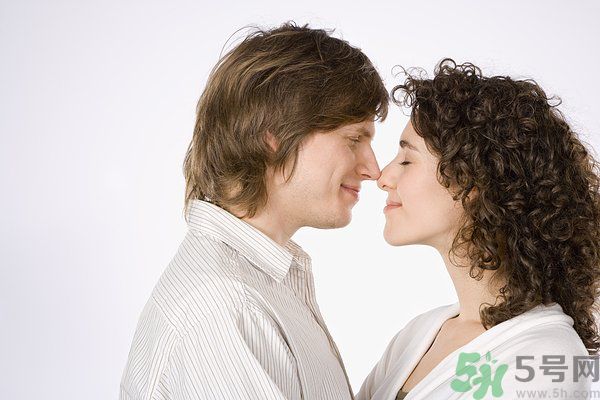 鼻塞用熱毛巾敷有用么？鼻塞怎么快速通氣？