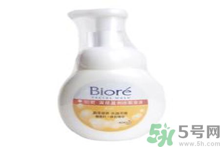 碧柔深層盈潤潔面泡沫適合什么膚質(zhì)？敏感膚質(zhì)可以用碧柔深層盈潤潔面泡沫嗎？