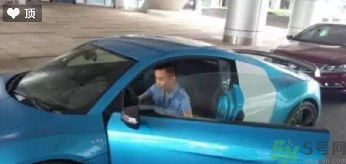 開(kāi)蘭博基尼上下班的人是誰(shuí)？開(kāi)蘭博基尼上下班開(kāi)的是哪輛公交車？