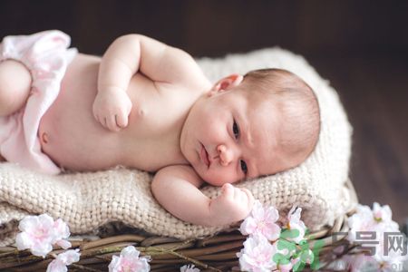 怎么判斷寶寶有沒(méi)有中暑？夏天寶寶怎么預(yù)防中暑？