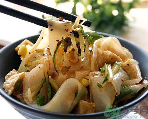 涼皮是酸性還是堿性的？涼皮是酸性的嗎？