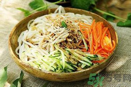 涼面是什么面做的？涼面是什么做的？