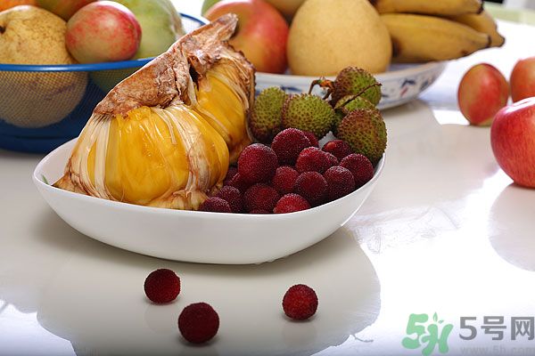 吃楊梅過(guò)敏怎么辦？楊梅過(guò)敏癥狀有哪些？