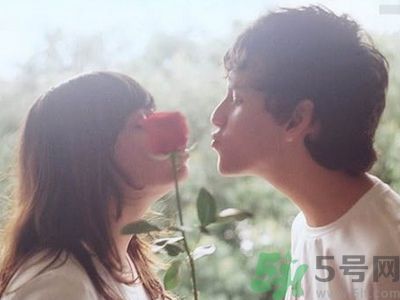 超八成男女有戀愛恐懼癥的原因是什么？戀愛恐懼癥的癥狀是什么？