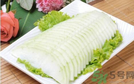 經(jīng)期可以吃冬瓜嗎？經(jīng)期吃冬瓜會(huì)不會(huì)肚子痛？