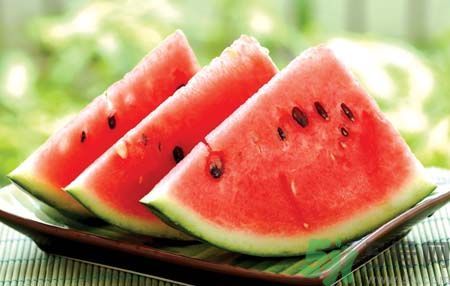 經(jīng)期能吃西瓜嗎？經(jīng)期吃西瓜會不會肚子痛？