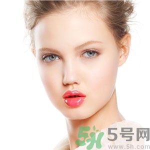 珂秀絲蜜炫色滋潤唇膏XS203是什么顏色？珂秀絲蜜炫色滋潤唇膏XS203好用嗎？