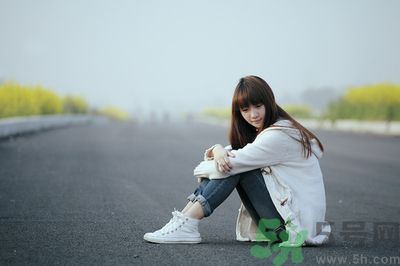 因太漂亮替考被發(fā)現(xiàn)是怎么回事？統(tǒng)考作弊會有什么懲罰？