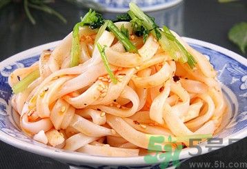 晚上吃涼皮會長胖嗎？每天吃涼皮會胖嗎？