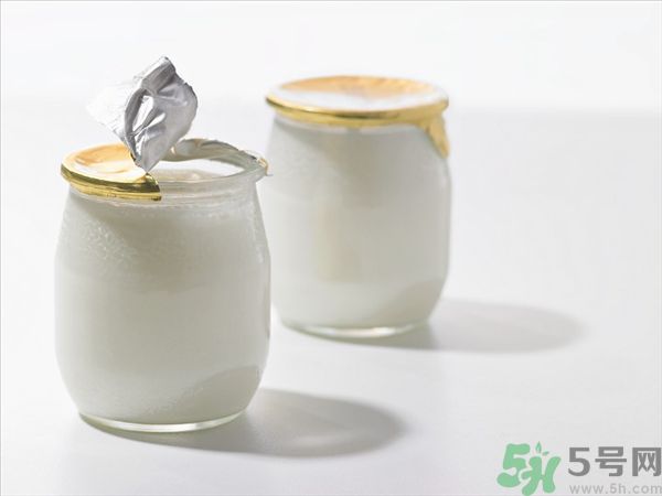 吃魚可以喝酸奶嗎？吃魚的時(shí)候能喝酸奶嗎