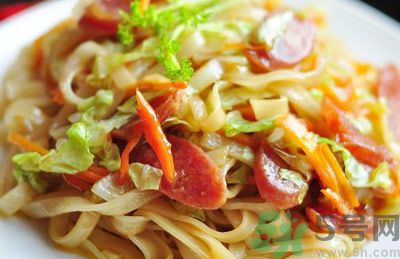 涼皮和河粉有什么區(qū)別？涼皮和河粉哪個(gè)更有營(yíng)養(yǎng)？