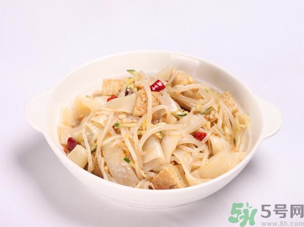 吃消炎藥還能吃涼皮涼面嗎？吃消炎藥吃涼皮會怎么樣？