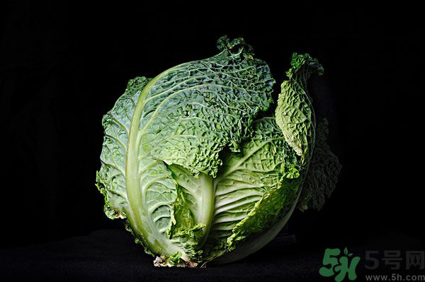 包菜外面爛了還能吃嗎？包菜里面有花可以吃嗎？