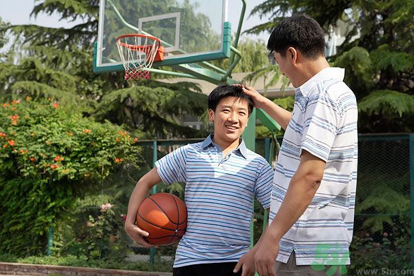 喝啤酒會(huì)影響身高嗎？喝啤酒會(huì)長(zhǎng)不高嗎？