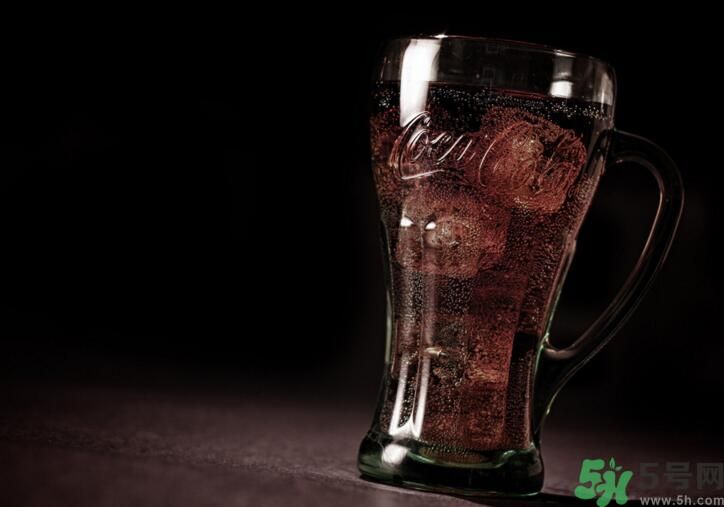 可樂(lè)沒(méi)氣了還能喝嗎？可樂(lè)沒(méi)氣了可以喝嗎？