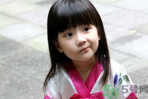 幼童屁股長(zhǎng)出尾巴的原因是什么？孕婦缺什么幼童屁股長(zhǎng)出尾巴？