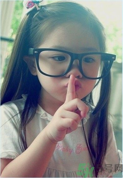 幼童屁股長(zhǎng)出尾巴的原因是什么？孕婦缺什么幼童屁股長(zhǎng)出尾巴？