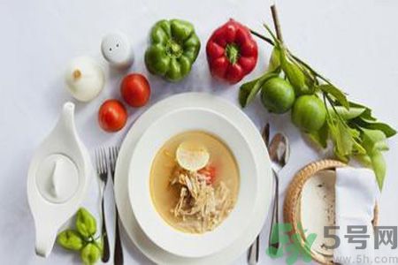 夏天吃什么養(yǎng)胃？夏天養(yǎng)胃要注意什么？