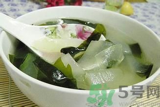 地皮菜可以和冬瓜一起吃嗎?地皮菜能和冬瓜同吃嗎? 地皮菜可以和冬瓜一起吃嗎?地皮菜能和冬瓜同吃嗎?