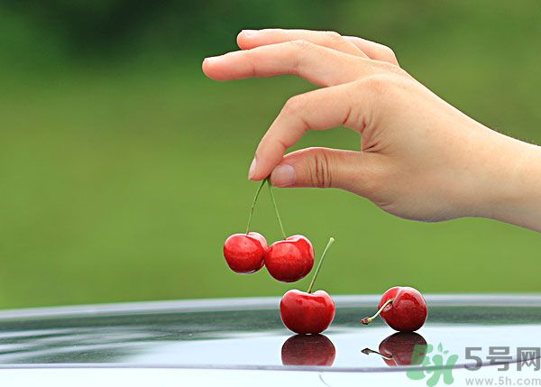 櫻桃核有毒嗎？吃櫻桃核會(huì)中毒嗎？