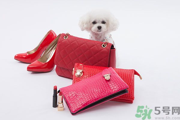 女生第一次高跟鞋的意義？女生什么時候穿高跟鞋？