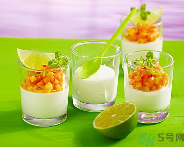 來月經(jīng)能吃木瓜嗎？來例假吃木瓜好嗎？