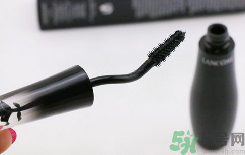 蘭蔻天鵝頸睫毛膏怎么用?蘭蔻天鵝頸睫毛膏使用方法 蘭蔻天鵝頸睫毛膏怎么用?蘭蔻天鵝頸睫毛膏使用方法