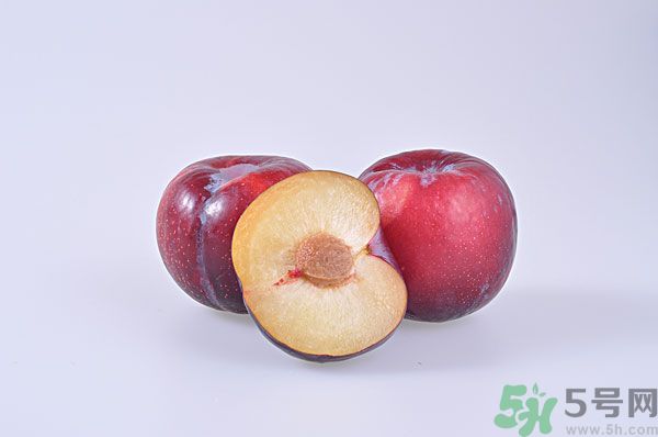 黑布林是李子嗎？黑布林的功效與作用