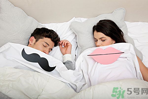 女朋友欺騙我怎么辦？女朋友對(duì)我撒謊怎么辦？