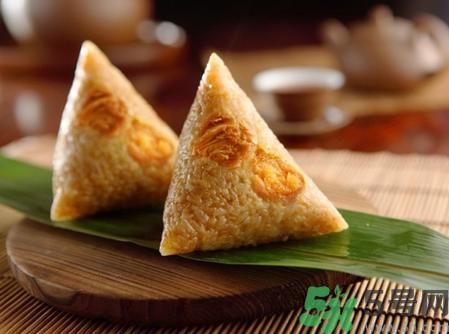 吃粽子時可以就大蒜嗎？粽子可以和大蒜一起吃嗎？