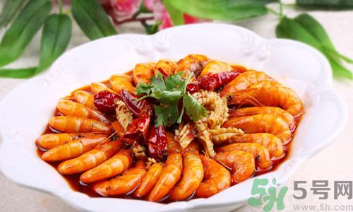 吃粽子可以吃龍蝦嗎？粽子可以和龍蝦一起吃嗎？