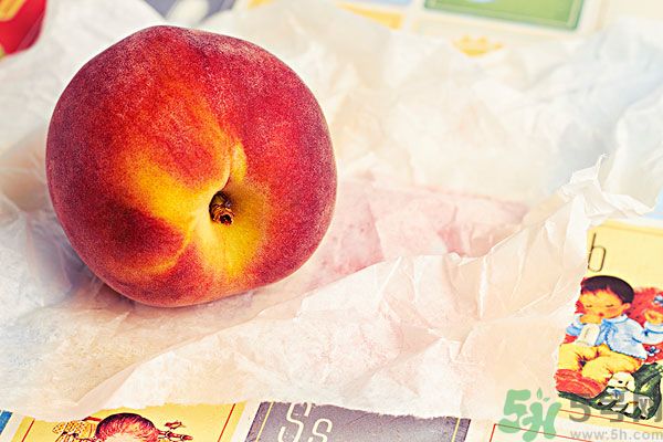 吃了李子能吃桃子嗎？桃子和李子同食好嗎？